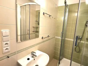 Pronájem bytu 2+kk, Praha, Píškova, 45 m2