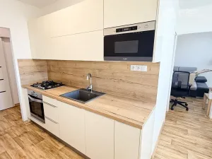 Pronájem bytu 3+1, Valašské Meziříčí, Štěpánov, 72 m2