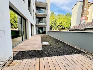 Pronájem kanceláře, Praha - Žižkov, Husitská, 123 m2