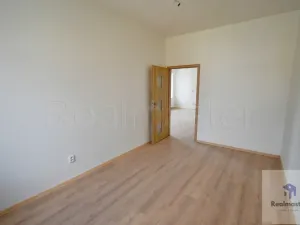 Pronájem bytu 2+1, Ústí nad Labem - Střekov, Národního odboje, 39 m2