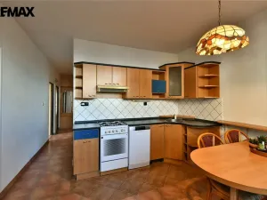 Prodej bytu 3+1, Hradec Králové - Nový Hradec Králové, třída Edvarda Beneše, 80 m2