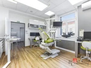 Prodej ordinace, Hradec Králové, 395 m2