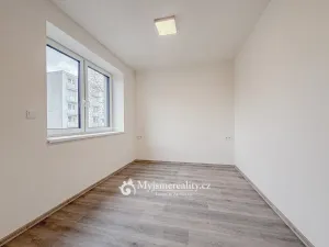 Pronájem bytu 2+kk, Znojmo, Vančurova, 31 m2