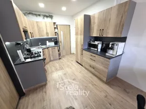 Pronájem bytu 2+1, Krnov, Bezručova, 60 m2