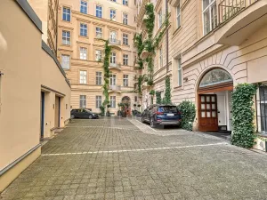 Pronájem kanceláře, Praha - Nové Město, Lazarská, 110 m2