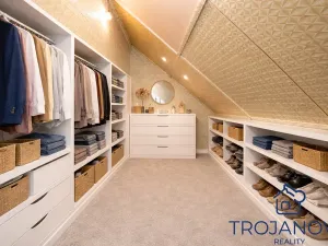 Prodej rodinného domu, Benešov, Nezvalova, 250 m2