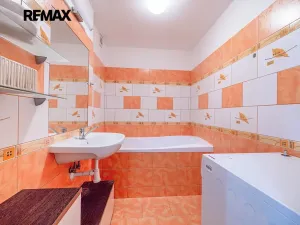 Pronájem bytu 4+kk, Praha - Libeň, Na hájku, 75 m2