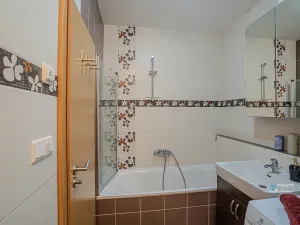 Pronájem bytu 2+kk, Zbuzany, Lomená, 45 m2