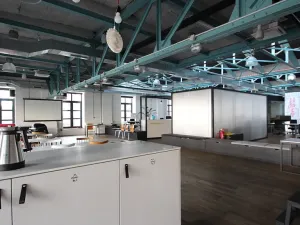 Pronájem kanceláře, Praha - Libeň, Lihovarská, 706 m2
