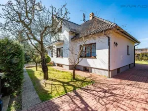 Pronájem vily, Praha - Suchdol, Havraní, 350 m2