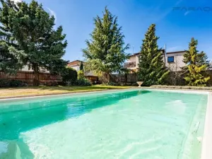 Pronájem vily, Praha - Suchdol, Havraní, 350 m2