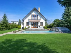 Pronájem vily, Praha - Suchdol, Havraní, 350 m2