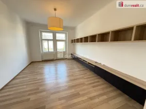 Pronájem bytu 2+1, Praha - Smíchov, U Nikolajky, 68 m2