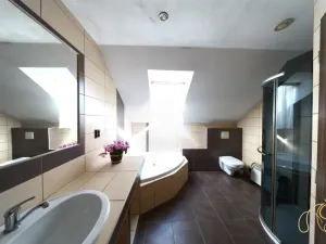 Prodej rodinného domu, Kouty, 220 m2