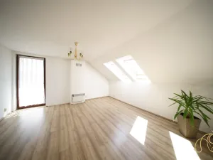Prodej rodinného domu, Kouty, 220 m2