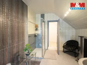 Prodej rodinného domu, Loučim, 300 m2