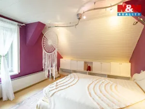 Prodej rodinného domu, Loučim, 300 m2