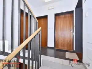 Pronájem bytu 1+kk, Praha - Bohnice, Pekařova, 34 m2