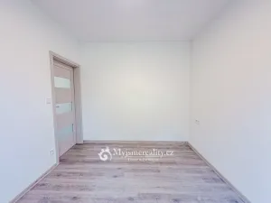 Pronájem bytu 2+kk, Znojmo, Vančurova, 52 m2