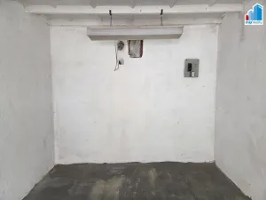 Pronájem garáže, Plzeň, Na Sklárně, 18 m2