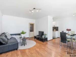 Prodej bytu 3+1, Praha - Stodůlky, Bellušova, 70 m2