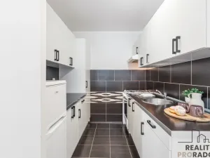 Prodej bytu 3+1, Praha - Stodůlky, Bellušova, 70 m2