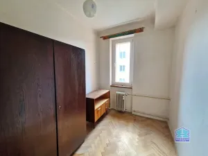 Prodej bytu 3+1, Stříbro, Brožíkova, 56 m2