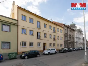 Prodej atypického bytu, Krnov - Pod Bezručovým vrchem, Bezručova, 73 m2