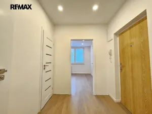 Pronájem bytu 2+kk, Praha - Hlubočepy, Wassermannova, 48 m2