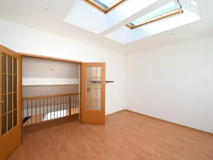 Pronájem bytu 3+kk, Praha - Žižkov, Baranova, 87 m2