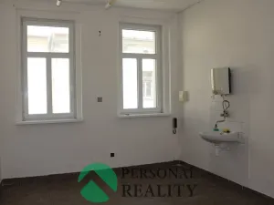 Pronájem kanceláře, Kladno, T. G. Masaryka, 16 m2