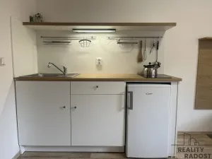 Pronájem bytu 1+kk, Znojmo, U Branky, 31 m2