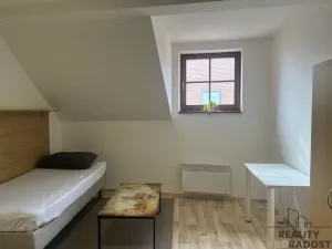 Pronájem bytu 1+kk, Znojmo, U Branky, 31 m2