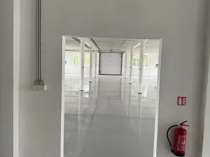 Pronájem skladu, Ostrov, 130 m2