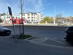 Pronájem bytu 1+kk, Praha - Hloubětín, Poděbradská, 42 m2