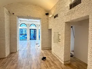 Pronájem obchodního prostoru, Praha - Nové Město, Soukenická, 181 m2