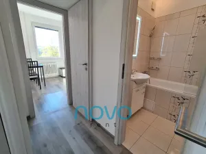 Pronájem bytu 2+1, Praha - Letňany, Tupolevova, 53 m2