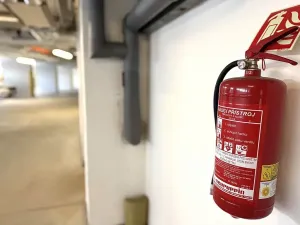 Pronájem garážového stání, Brno, Říčanská, 13 m2