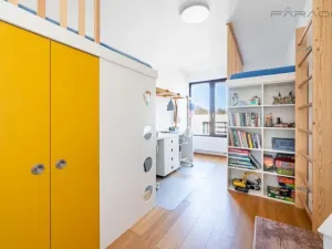 Prodej bytu 3+kk, Praha - Hloubětín, Nademlejnská, 86 m2