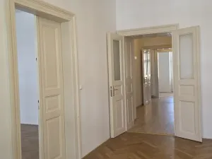 Pronájem bytu 2+1, Praha, Zborovská, 81 m2