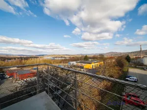 Pronájem bytu 3+kk, Karlovy Vary, Dubová, 83 m2