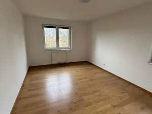 Pronájem rodinného domu, Praha - Klánovice, Lovčická, 120 m2