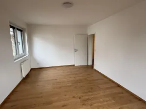 Pronájem rodinného domu, Praha - Klánovice, Lovčická, 120 m2