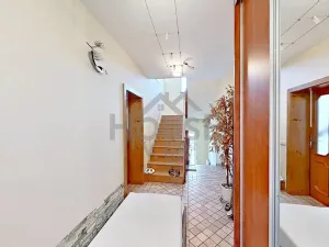 Prodej rodinného domu, Praha - Dolní Počernice, Listopadová, 320 m2