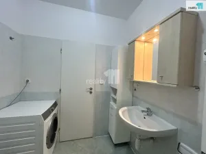 Pronájem bytu 1+kk, Praha - Michle, Pod Bohdalcem I, 49 m2