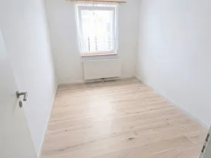 Prodej bytu 3+1, Liberec, Dobiášova, 84 m2