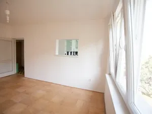 Prodej bytu 2+1, Praha, K lučinám, 54 m2