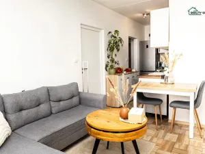 Prodej bytu 2+1, Cheb, Obětí nacismu, 57 m2