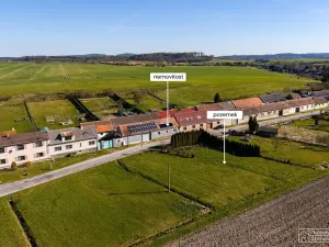 Prodej rodinného domu, Štěkeň, 69 m2