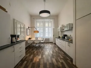 Pronájem kanceláře, Praha - Nové Město, Bolzanova, 80 m2